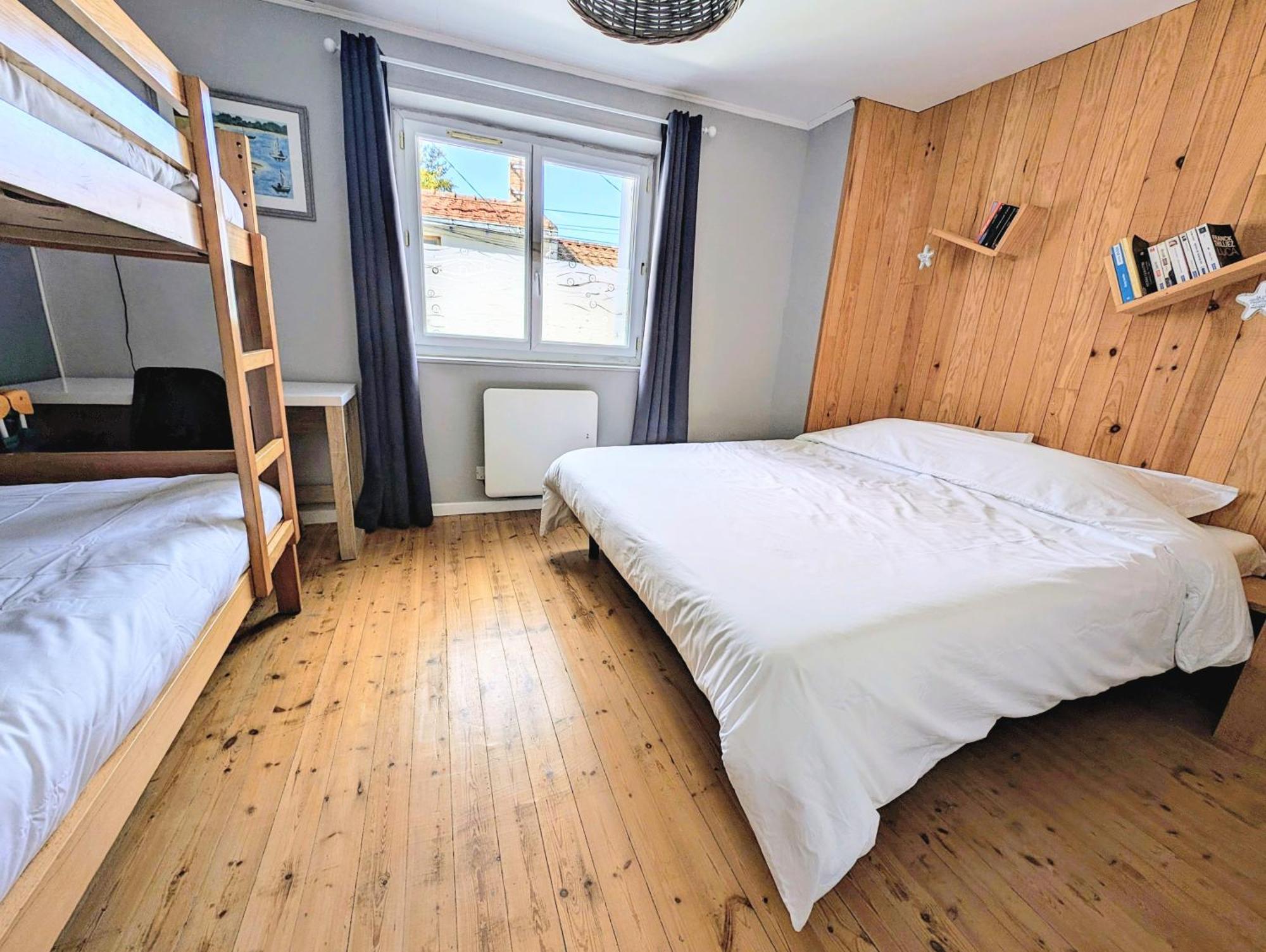 Agreable Maison Renovee En Hyper Centre Avec Patio Pornic Eksteriør billede